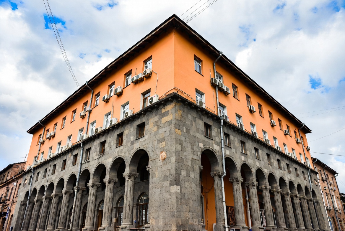 Ի՞նչ է կատարվում Երևանի անշարժ գույքի շուկայում. Գները կնվազե՞ն, թե՞ ոչ